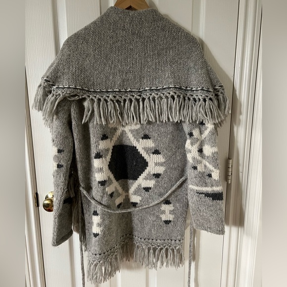 LoveShackFancy 🖤🤍 Paprika Atlas Tassel Shawl 🖤🤍 - Picture 3 of 6